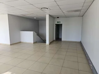 547m2 Warehouse To Let in Willow Park Stikland