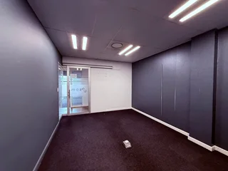 685m² Office To Let In Jean Avenue – Prime Location With Exceptional Accessibility