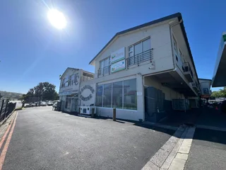 82m² Modern Office To Let in Kenridge Centre