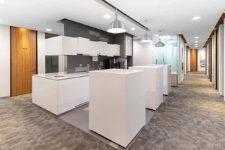 Professional office space in HQ Milnerton Mall on fully flexible terms