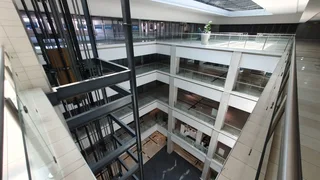 56 Square Meter Office To Let – Sunnyside, Pretoria – Prime Shopping Centre Location