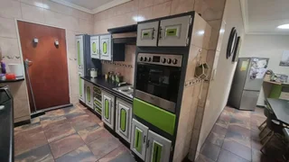 Stylishly Remodeled 3-Bedroom Townhouse for Sale!