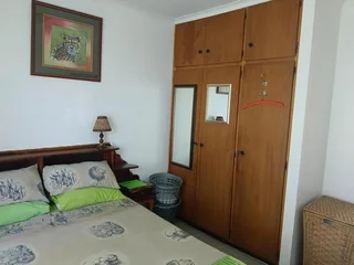 "Inviting Home with 3 Bedrooms, Double Garage, and Beautiful Garden!