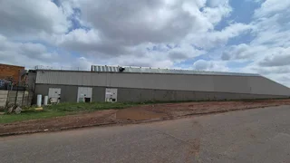 33,000sqm To Let in Roodekop with yard