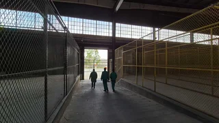 33,000sqm To Let in Roodekop with yard