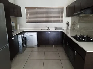 Fully Furnished, Pet-friendly, Executive 2-bedroom And 2-bathroom Apartment In Kyalami