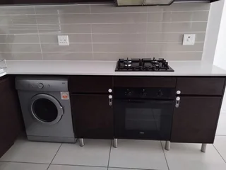 Fully Furnished, Pet-friendly, Executive 2-bedroom And 2-bathroom Apartment In Kyalami