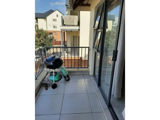 Fully Furnished, Pet-friendly, Executive 2-bedroom And 2-bathroom Apartment In Kyalami