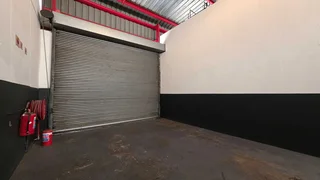 243sqm unit TO LET in secure industrial park within the Jet Park area