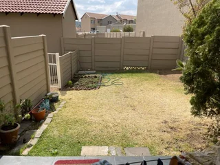 Secure 2-Bedroom And 1-Bathroom Apartment In Langevelt Road, Vorna Valley