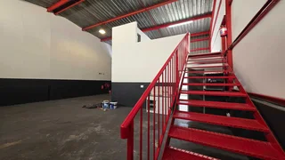 243sqm unit TO LET in secure industrial park within the Jet Park area