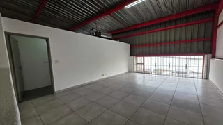 243sqm unit TO LET in secure industrial park within the Jet Park area