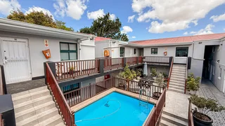 Bright and Spacious One Bedroom Apartment with Balcony and Pool in Durbanville.
