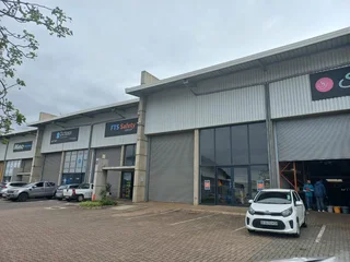 Prime Retail Unit Available To Let in Riverhorse Valley