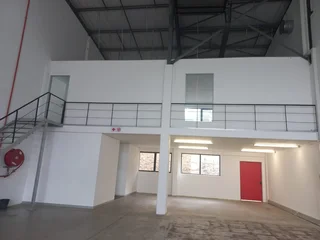 Prime Retail Unit Available To Let in Riverhorse Valley