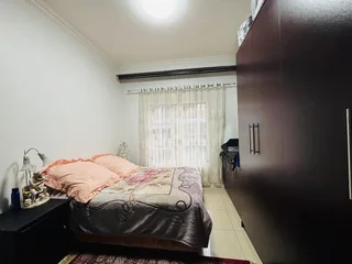 1 Bedroom Apartment For Sale in Umhlanga Ridge