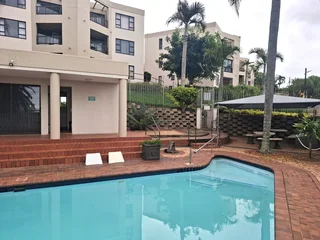 Ideal Investment in Prime Complex – Self-Catering Ground Floor Unit with Sea Views