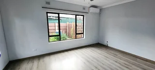 PET FRIENDLY, SPACIOUS HOUSE IN DURBAN NORTH