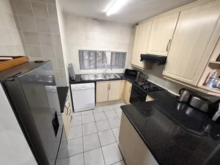 Ideal Investment in Prime Complex – Self-Catering Ground Floor Unit with Sea Views