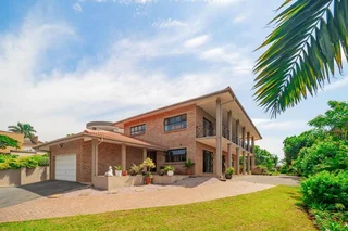 Stunning Double-Storey Home with Ocean Views