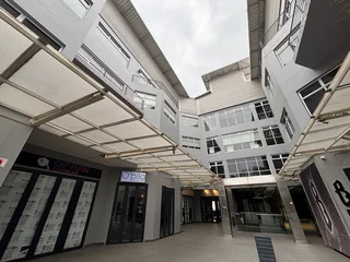 Third Floor Office To Let in Illovo Muse