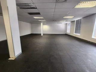 104 Sqm Office To Let – Monument Park – Prime Commercial Location