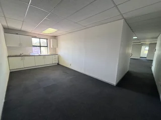 Premium Office Space to Let - Investment Place Office Park, Hyde Park