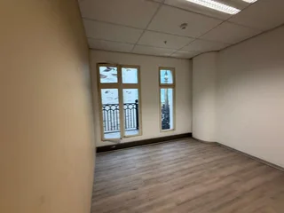 Prime Third Floor Office Space to Let - Nelson Mandela Square, Sandton