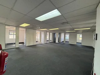 Premium Office Space to Let - Investment Place Office Park, Hyde Park