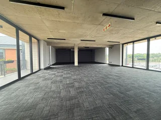 359 Square Meter Office Space To Let In Rooihuiskraal – A-Grade Unit With Backup Power And Fibre