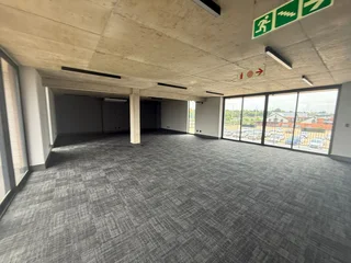 359 Square Meter Office Space To Let In Rooihuiskraal – A-Grade Unit With Backup Power And Fibre