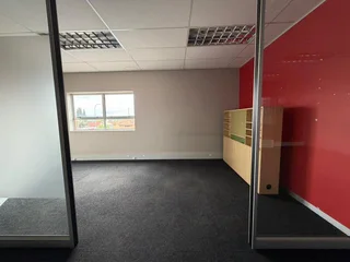 Prime 15m² Office to Let - 61 Van Gelder Road, Bramley, Johannesburg