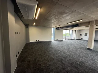 359 Square Meter Office Space To Let In Rooihuiskraal – A-Grade Unit With Backup Power And Fibre
