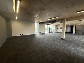 359 Square Meter Office Space To Let In Rooihuiskraal – A-Grade Unit With Backup Power And Fibre