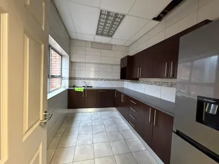 Prime 18.4m² Office Space to Let - 61 Van Gelder Road, Bramley, Johannesburg