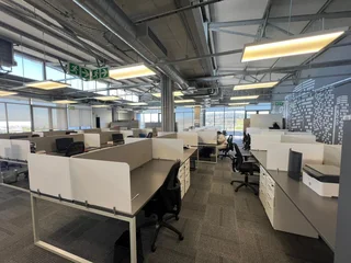 746m² Exclusive 7th Floor Office To Let in Tyger Valley