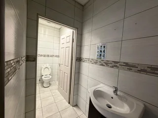 Prime 18.4m² Office Space to Let - 61 Van Gelder Road, Bramley, Johannesburg