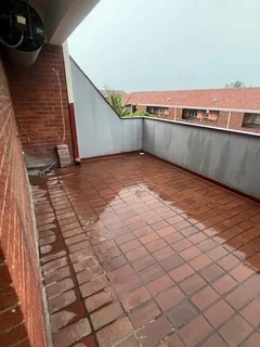 STUNNING PENTHOUSE BEACHFRONT APARTMENT IN ISIPINGO  BEACH