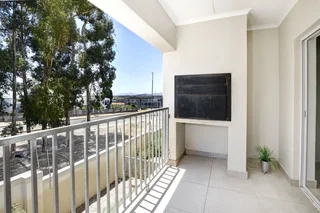 Modern Second-Floor Apartment with Views – Available from 1 December 2025