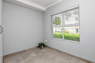 Pet-Friendly Ground-Floor Apartment with a 52 m² Private Garden