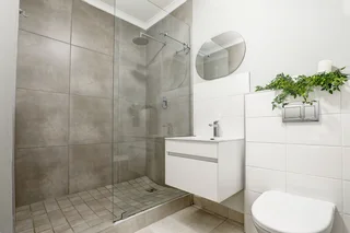 Modern Second-Floor Apartment with Views – Available from 1 December 2025