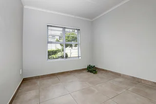 Pet-Friendly Ground-Floor Apartment with a 52 m² Private Garden