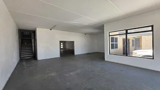 Mini Unit TO LET in Bartlett, Jet Park