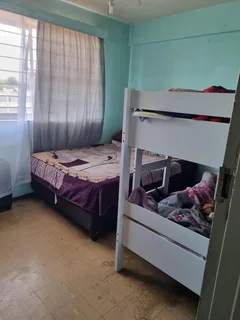 SOLE MANDATE - Charming Unit in Willowmore Heights