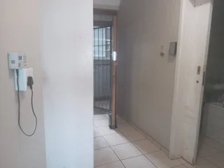 Charming 1-Bedroom Apartment in Prime Location