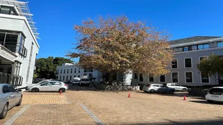 868m² Standalone Office Building in Belmont Office Park, Rondebosch