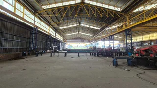 C9 - 2,400sqm Factory with cranes To Let - Roodekop