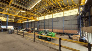 C9 - 2,400sqm Factory with cranes To Let - Roodekop