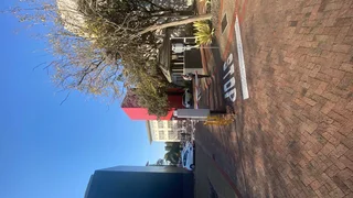 868m² Standalone Office Building in Belmont Office Park, Rondebosch