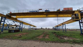 C9 - 2,400sqm Factory with cranes To Let - Roodekop